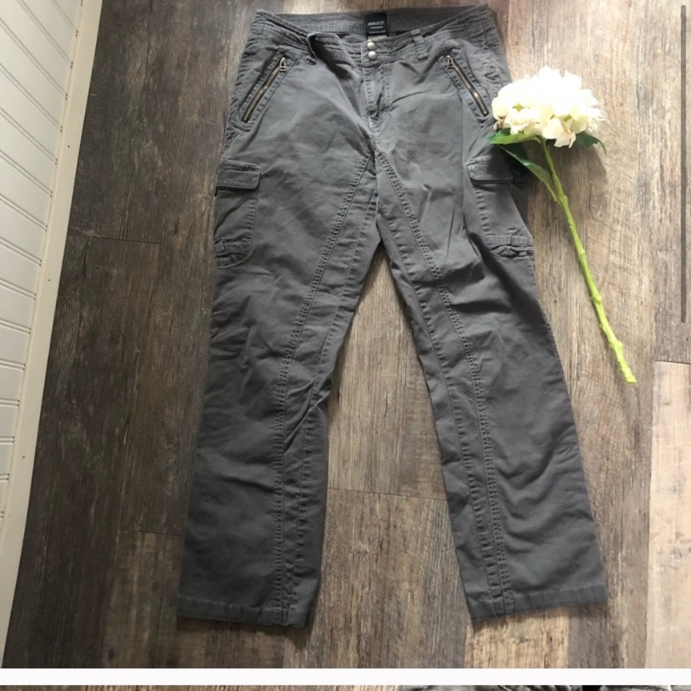Kuhl | Grey Cargo Pants